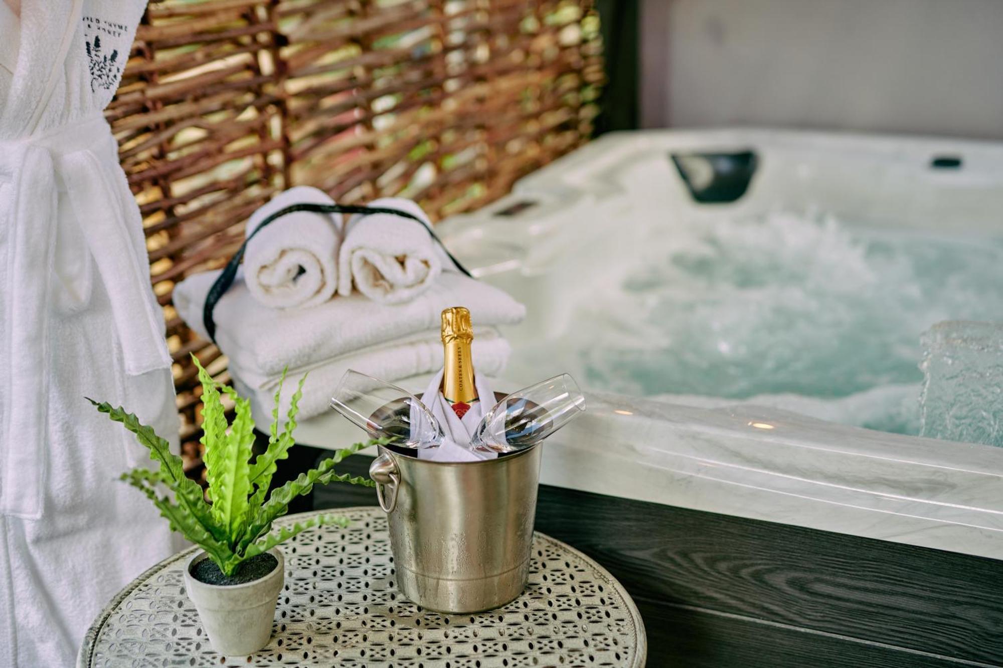 Wild Thyme & Honey - Cirencester-Cotswolds Экстерьер фото
